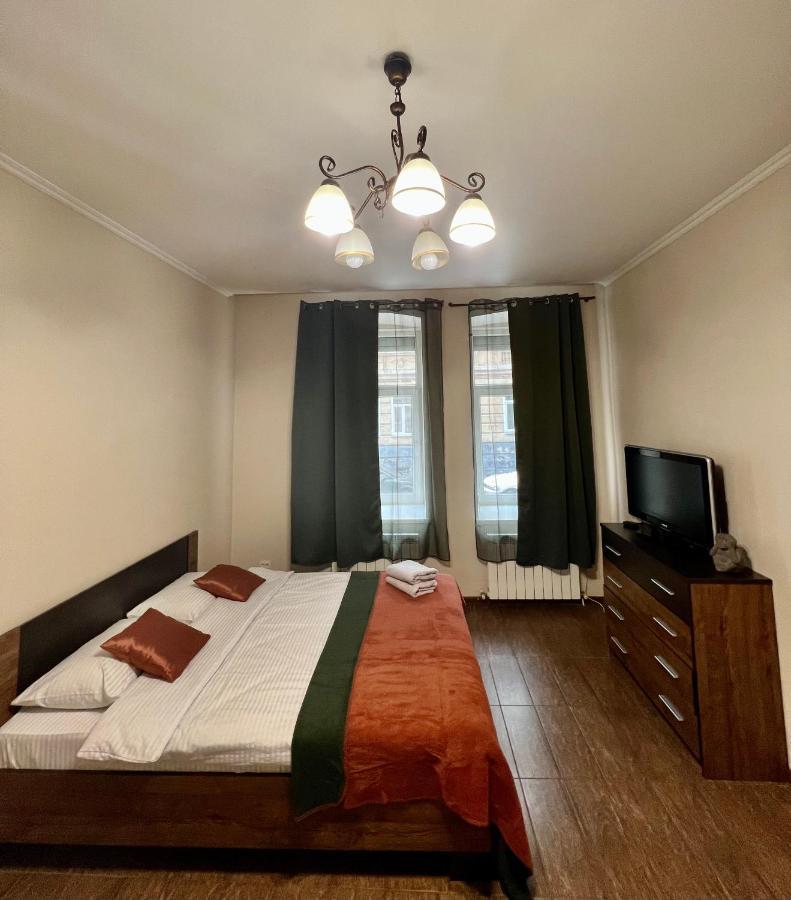 Old City Apartment With Parking إلفيف المظهر الخارجي الصورة