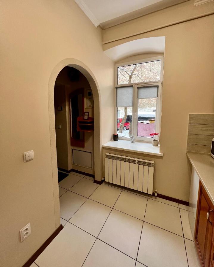 Old City Apartment With Parking إلفيف المظهر الخارجي الصورة