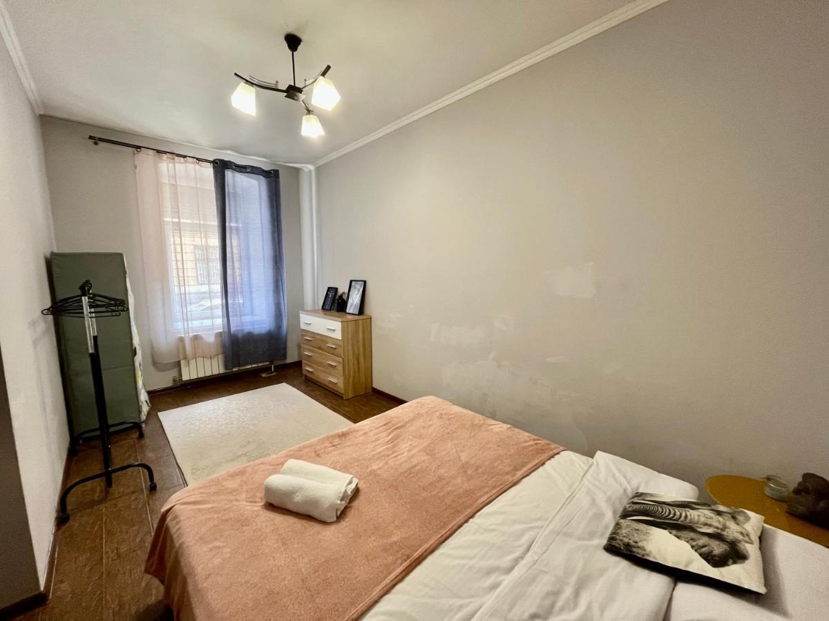Old City Apartment With Parking إلفيف المظهر الخارجي الصورة