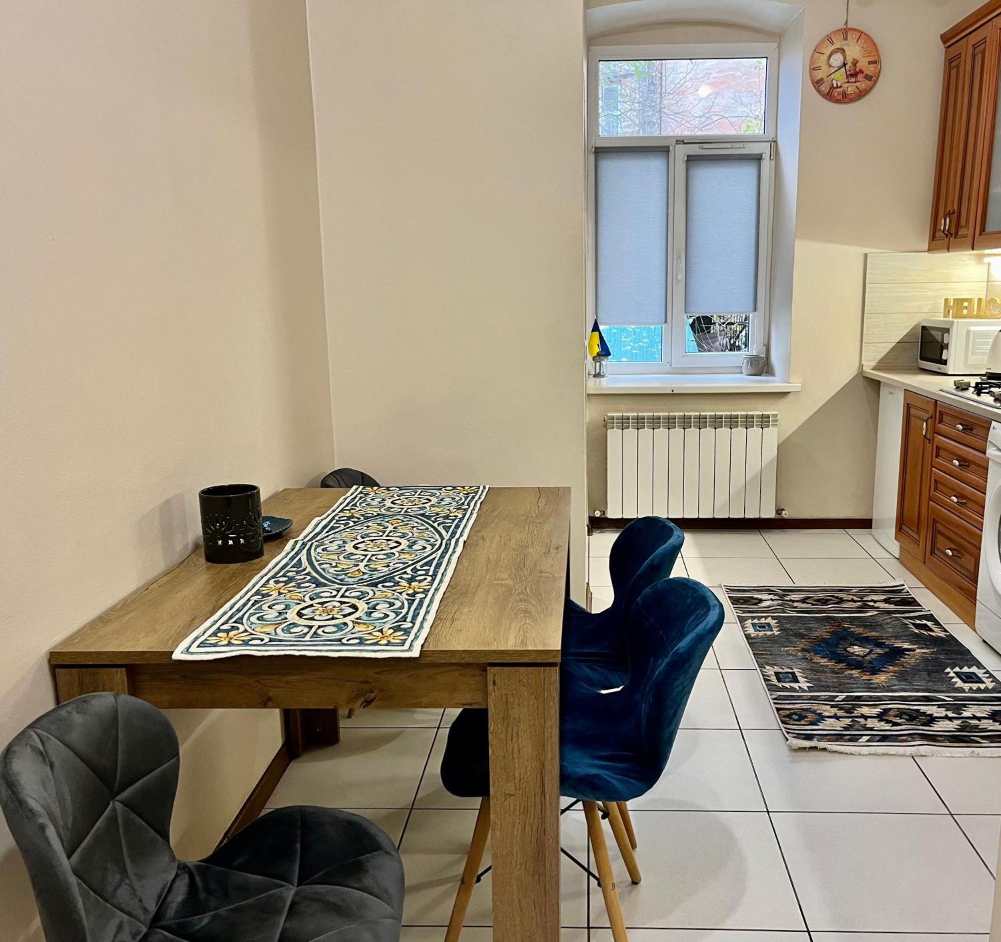 Old City Apartment With Parking إلفيف المظهر الخارجي الصورة